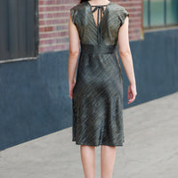 Metallic Moonlight Ribbed Veronica Lake